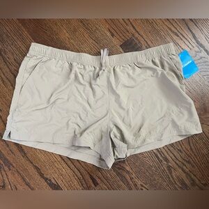 Columbia NWT Sandy River 3” Shorts XXL